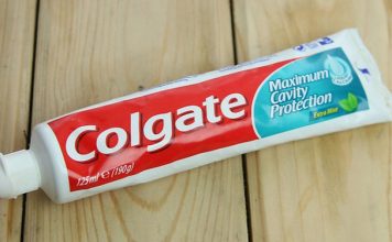 Нанесите зубную пасту на кожу и увидите волшебство