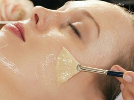 Эта маска в салонах красоты пользуется огромным спросом