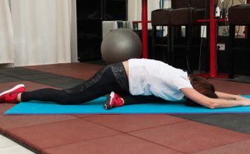 Как убрать живот и укрепить спину: мастер-класс от тренера