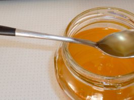 Поддельный мед буквально повсюду: вот как узнать разницу