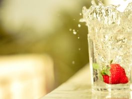 4 стакана воды после пробуждения — методика, не имеющая побочных эффектов