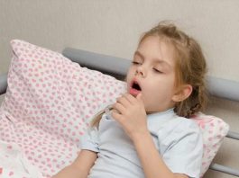 Гид по кашлю: как лечить, чем и почему все сиропы и микстуры давно пора выкинуть в мусорку