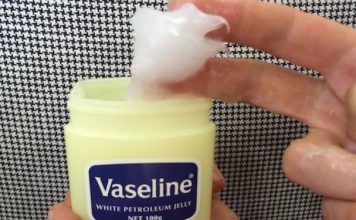 Вазелин, витамин E — ночное лечение, чтобы получить чистую безупречную кожу