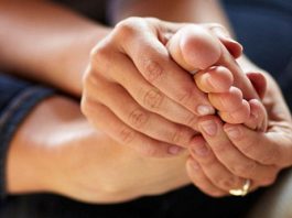 упражнение молодость ногам