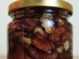 Грецкие орехи с медом — средство, рекомендованное врачами